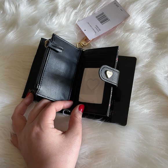 Betsey Johnson Card Case Floral NWT Blessed Love - Picture 4 of 7